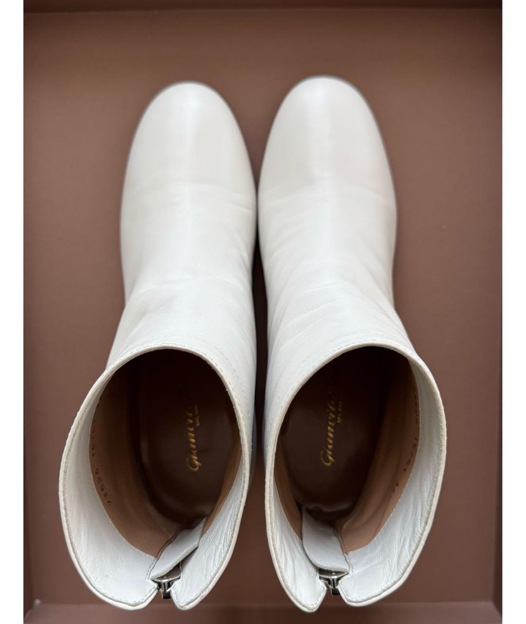 GIANVITO ROSSI Белые кожаные ботильоны, фото 3