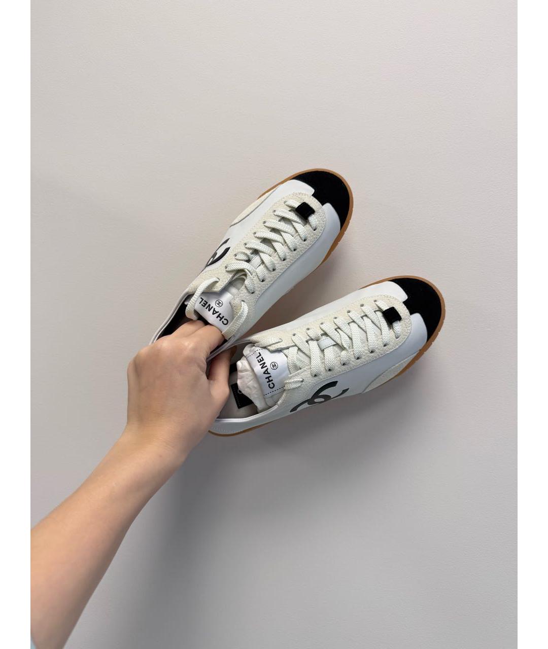 CHANEL Белые кожаные кроссовки, фото 2