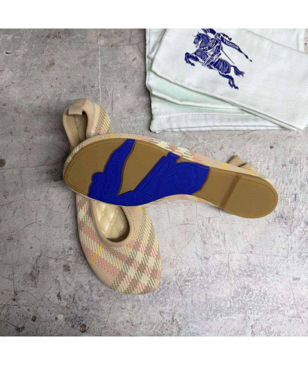 BURBERRY Бежевые балетки, фото 3