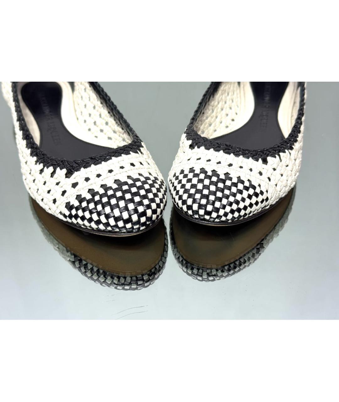 ALEXANDER MCQUEEN Белые кожаные балетки, фото 5