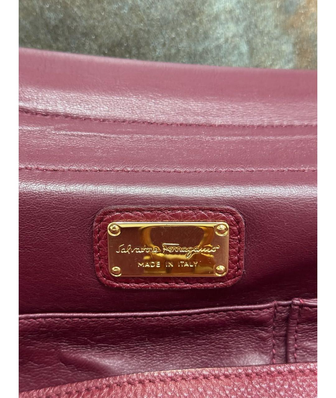 FERRAGAMO Бордовая кожаная сумка с короткими ручками, фото 3