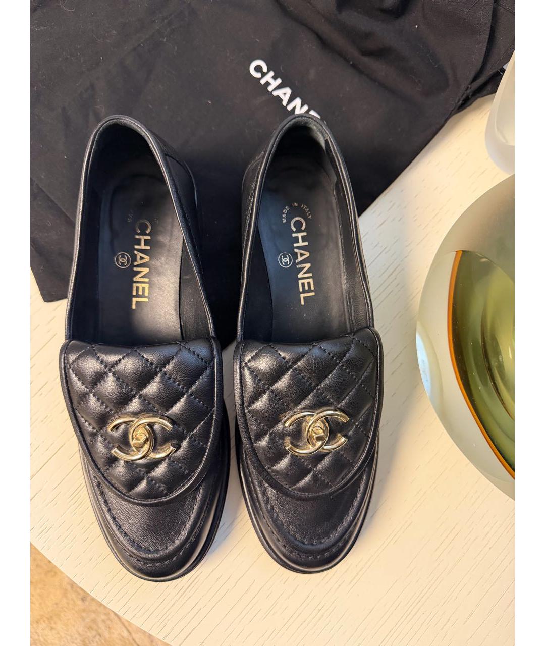 CHANEL Черные кожаные лоферы, фото 3