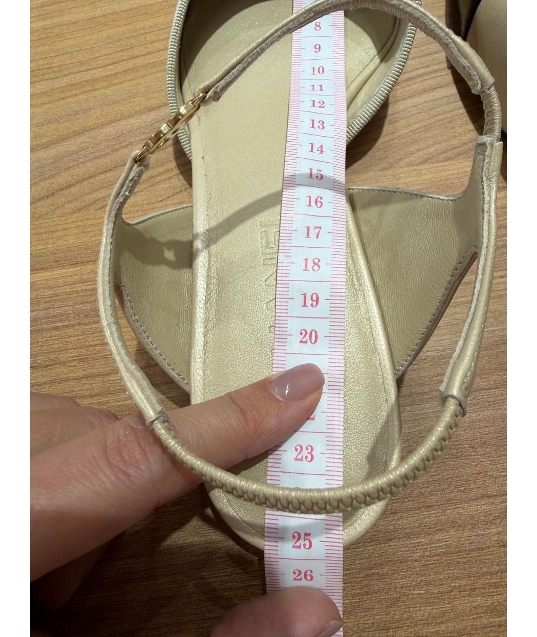 CHANEL Бежевые кожаные босоножки, фото 7