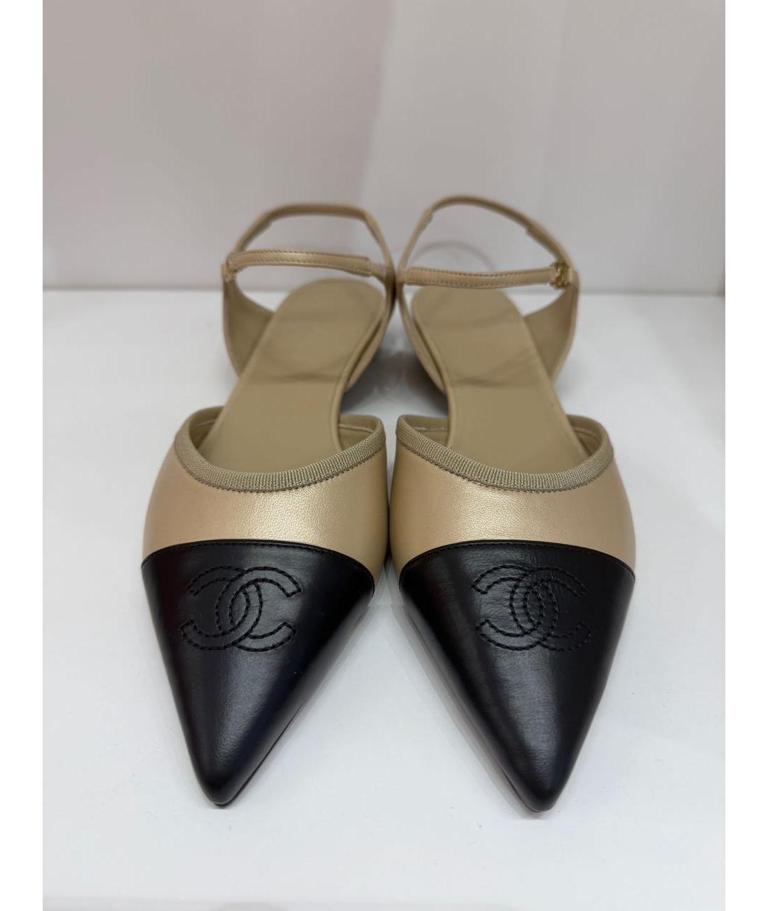 CHANEL Бежевые кожаные босоножки, фото 2