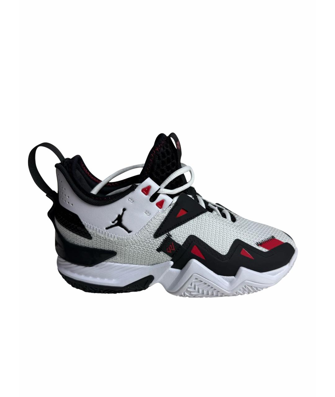 JORDAN Белые текстильные низкие кроссовки / кеды, фото 1