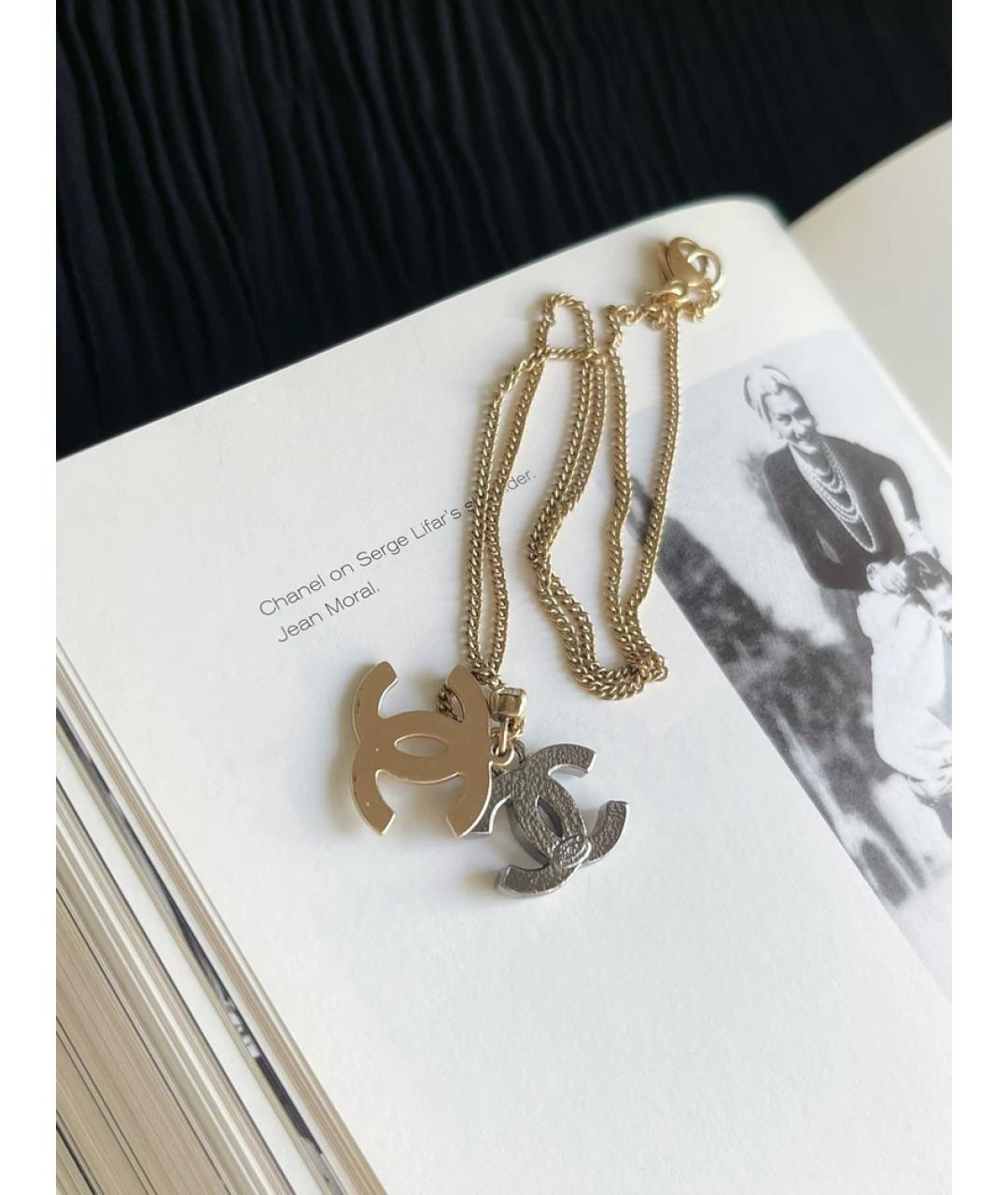 CHANEL Золотая металлическая подвеска, фото 2