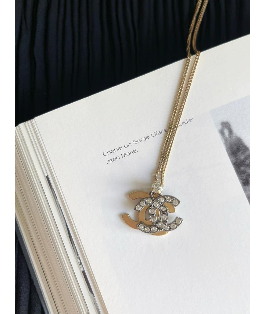 CHANEL Золотая металлическая подвеска, фото 5