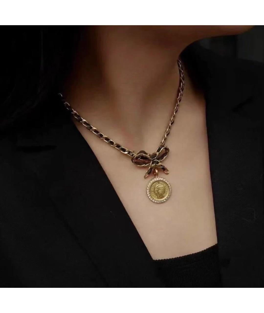 CHANEL Золотая металлическая подвеска, фото 4