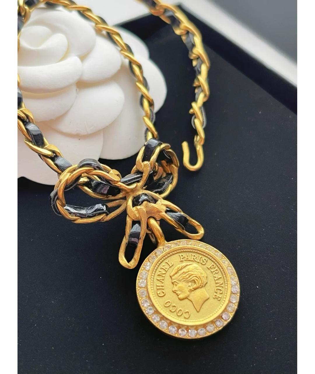 CHANEL Золотая металлическая подвеска, фото 2