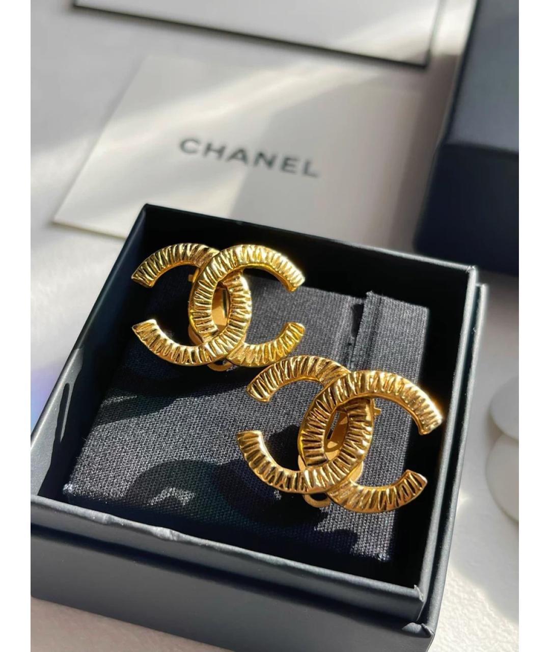 CHANEL Золотые металлические серьги, фото 5