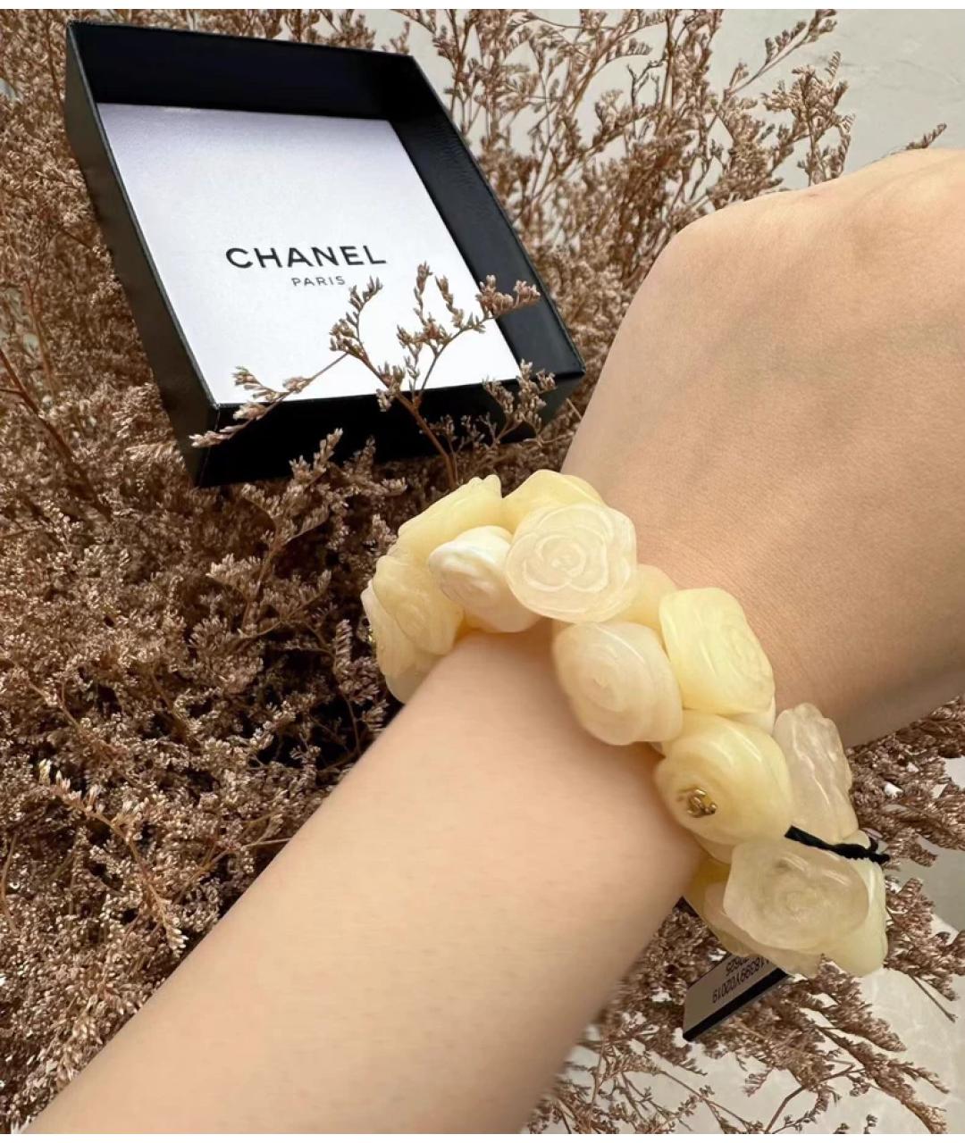 CHANEL Бежевый пластиковый браслет, фото 3