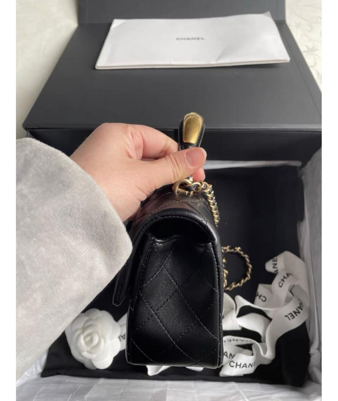CHANEL Черная кожаная сумка с короткими ручками, фото 5