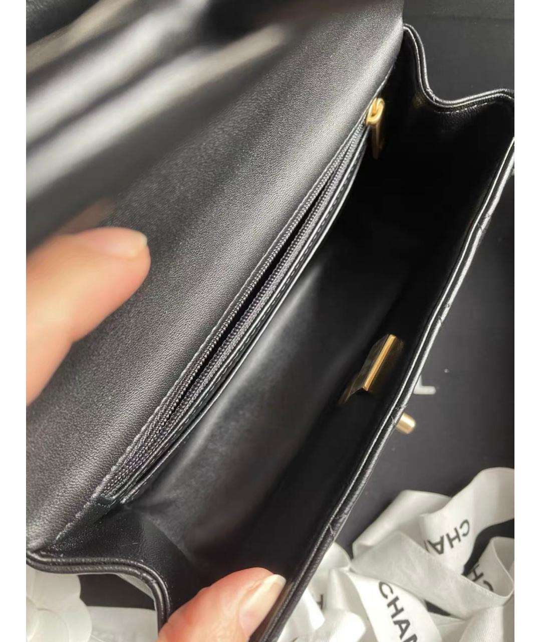 CHANEL Черная кожаная сумка с короткими ручками, фото 6