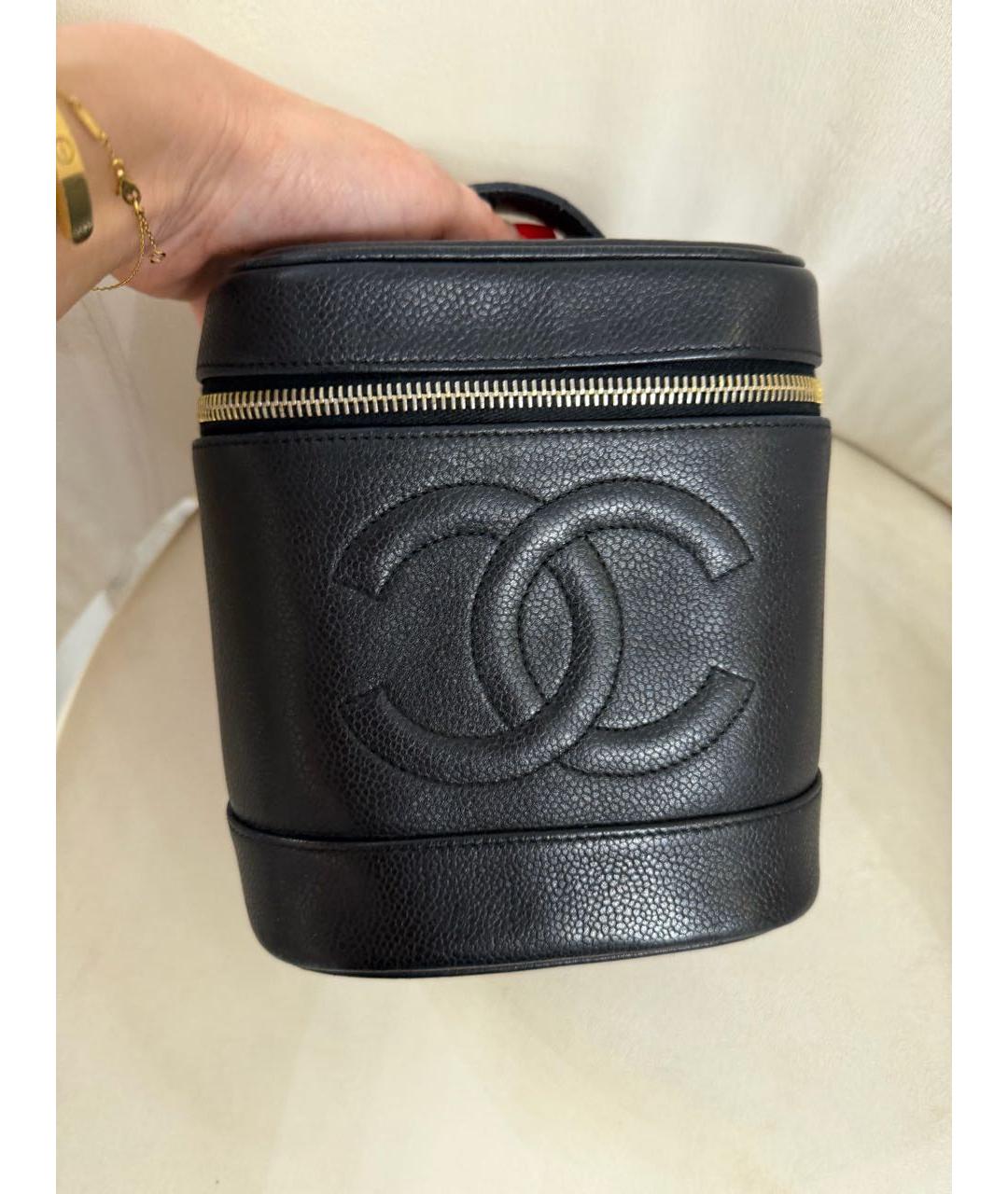 CHANEL Черная кожаная сумка с короткими ручками, фото 2