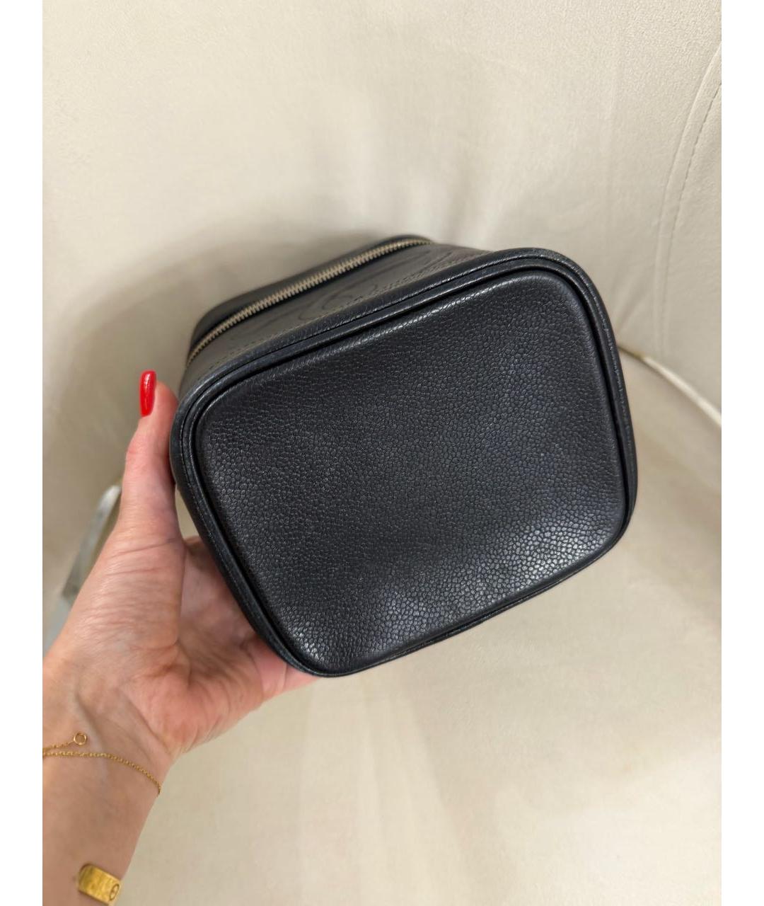 CHANEL Черная кожаная сумка с короткими ручками, фото 6