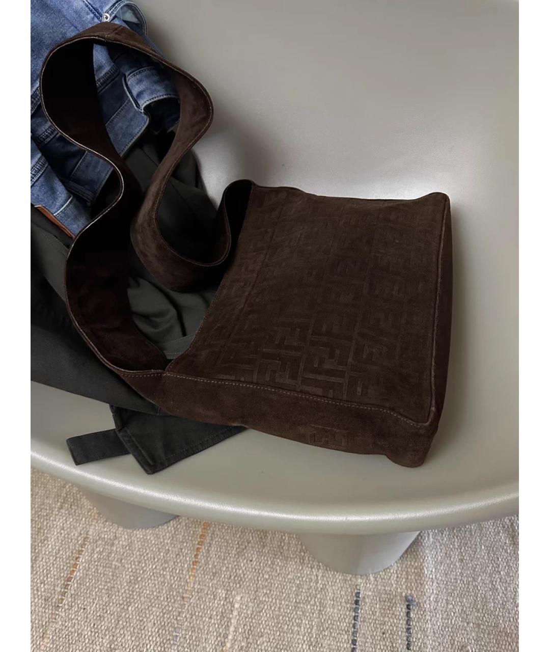 FENDI Коричневая замшевая сумка через плечо, фото 3