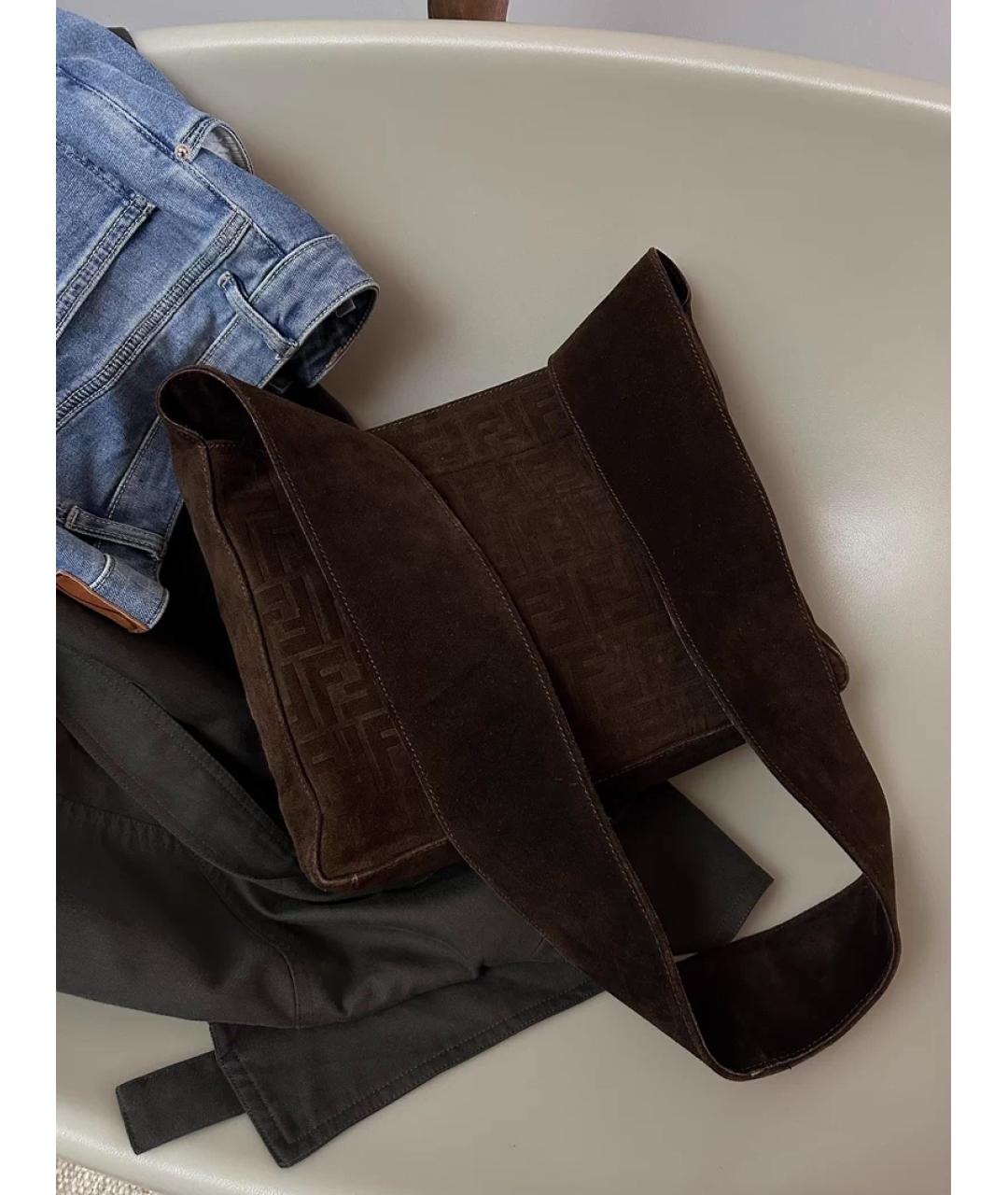 FENDI Коричневая замшевая сумка через плечо, фото 2