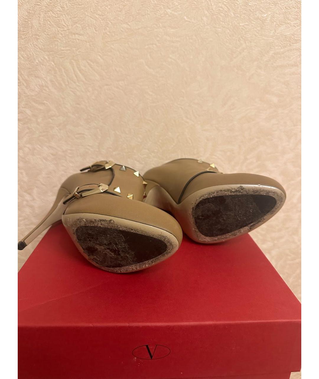 VALENTINO Бежевые кожаные ботильоны, фото 5