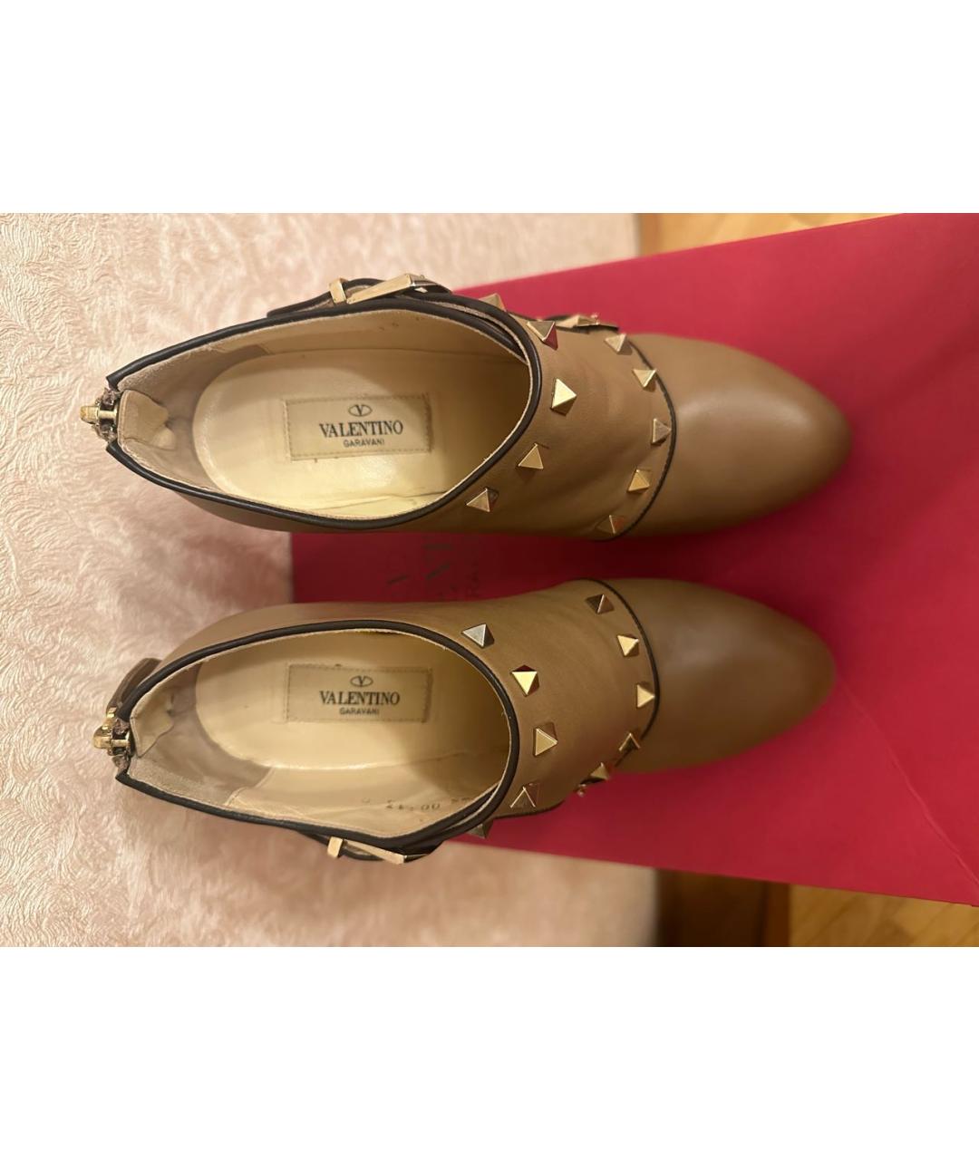 VALENTINO Бежевые кожаные ботильоны, фото 6