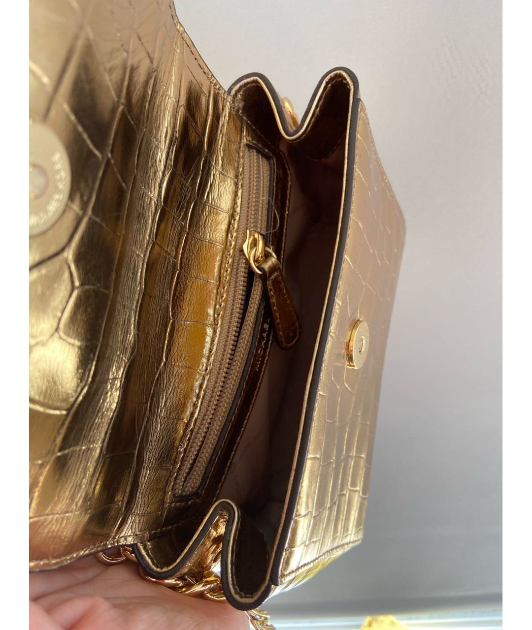 MICHAEL KORS Золотая сумка тоут из искусственной кожи, фото 4