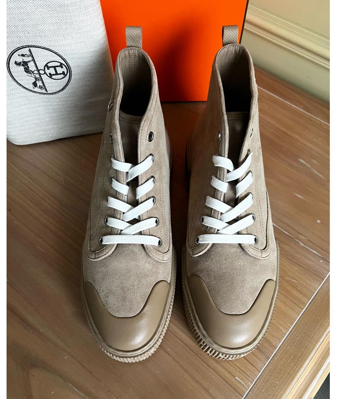 HERMES Бежевые замшевые ботинки, фото 3