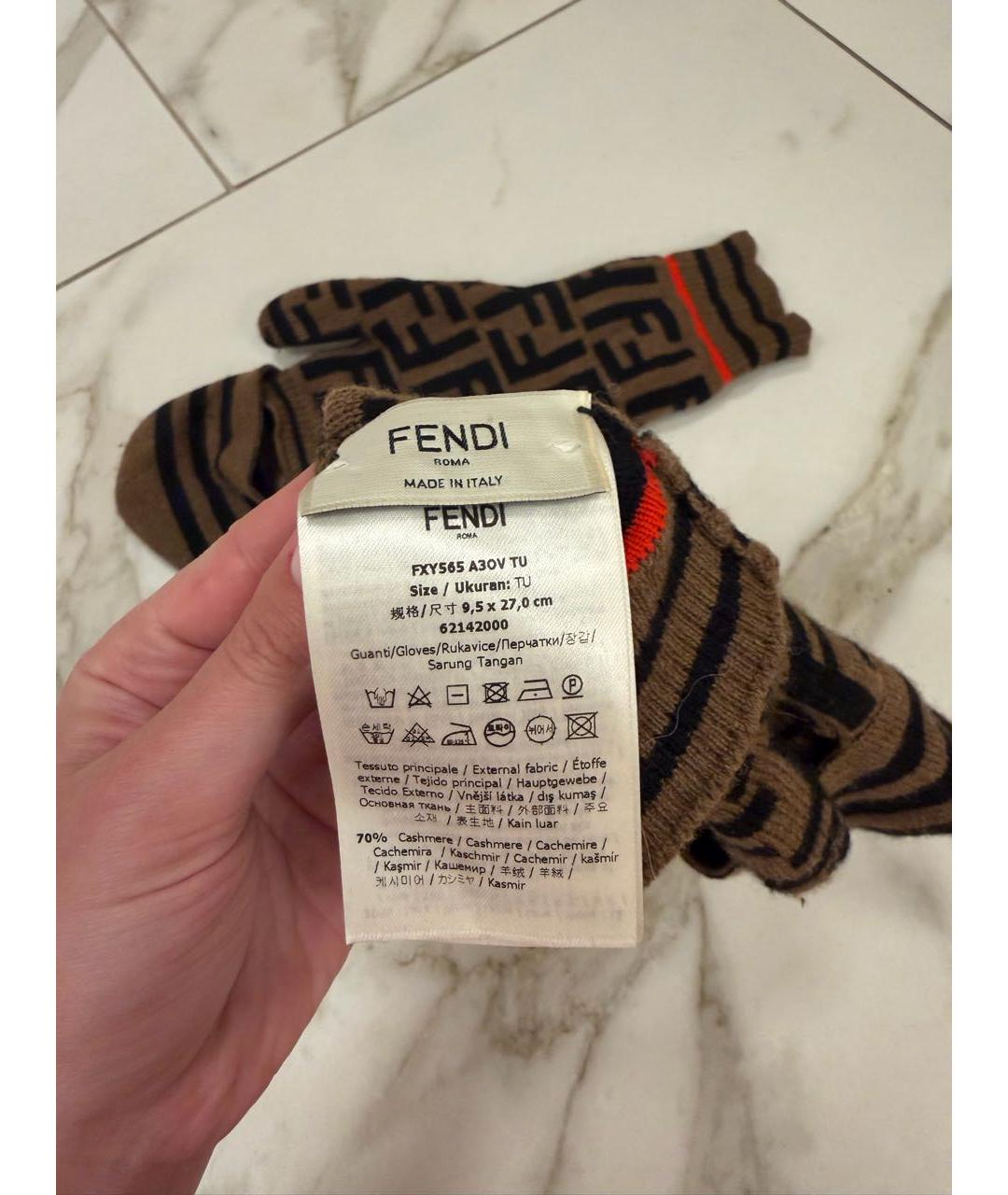 FENDI Коричневые шерстяные варежки, фото 4