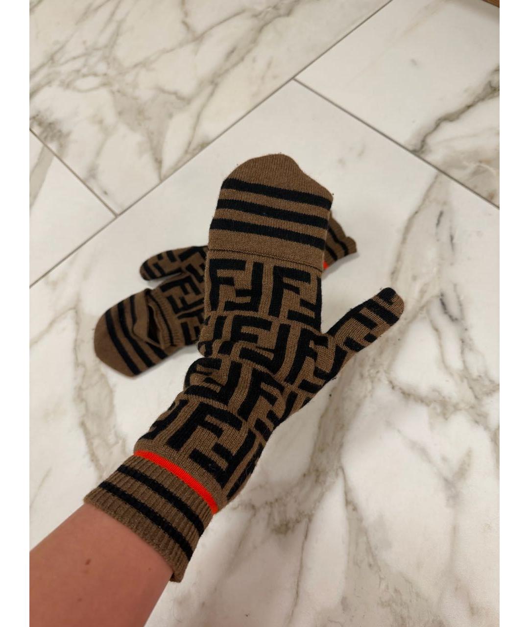 FENDI Коричневые шерстяные варежки, фото 5