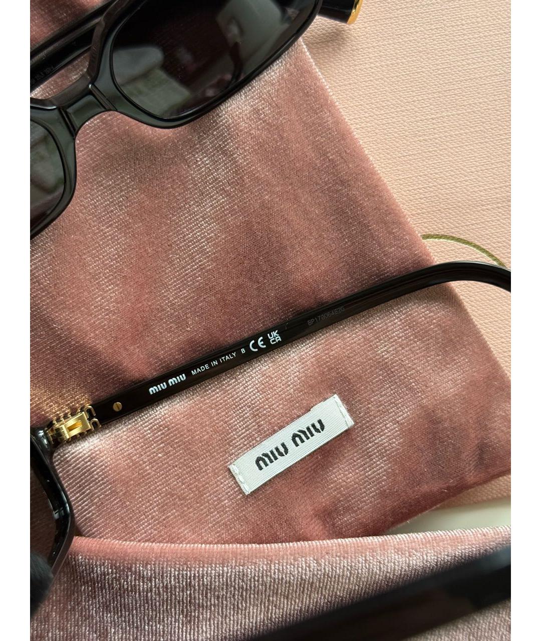 MIU MIU Черные пластиковые солнцезащитные очки, фото 4