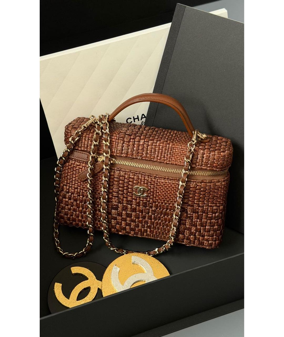 CHANEL Коричневая пелетеная сумка через плечо, фото 2