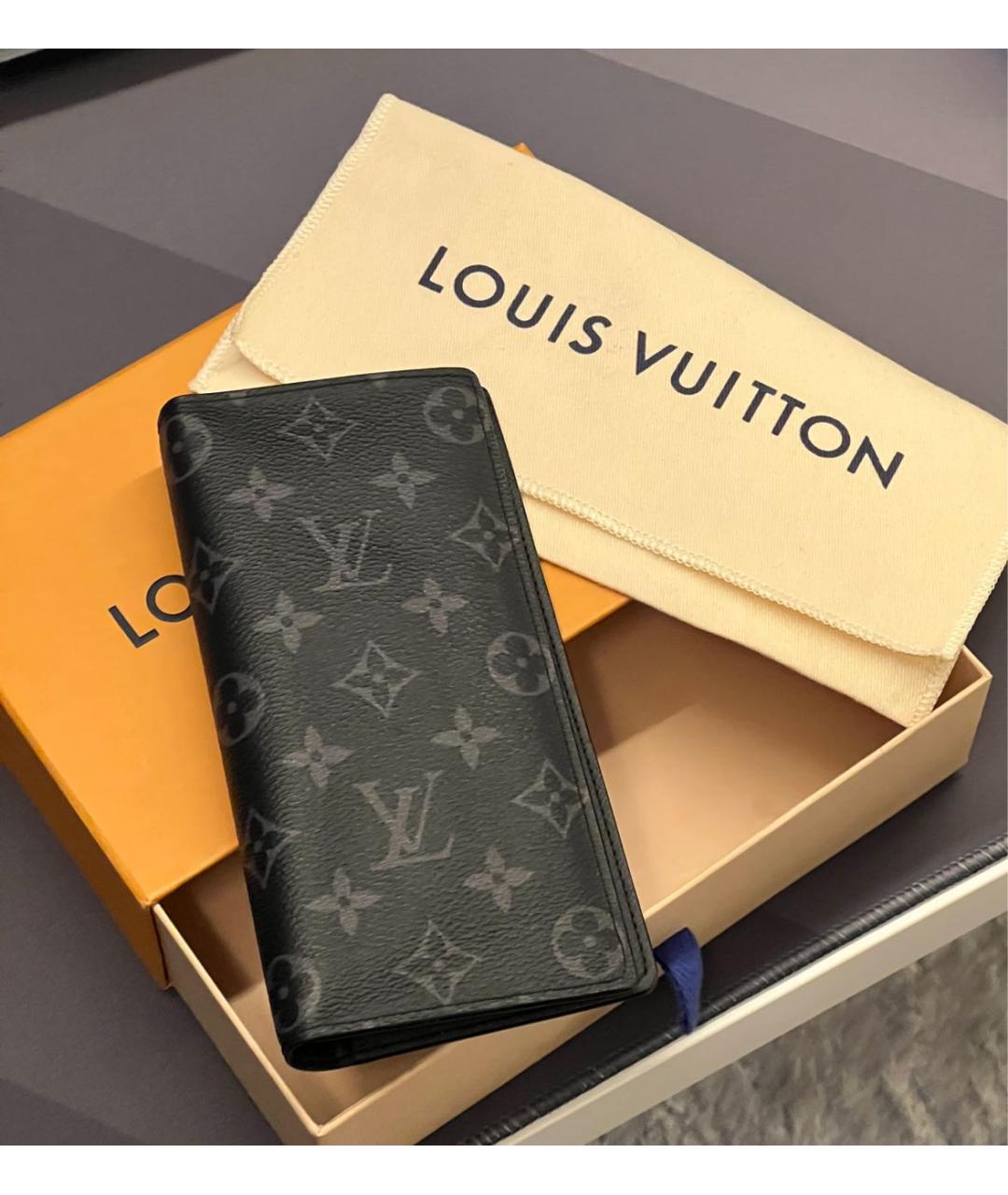 LOUIS VUITTON Черный кожаный кошелек, фото 4