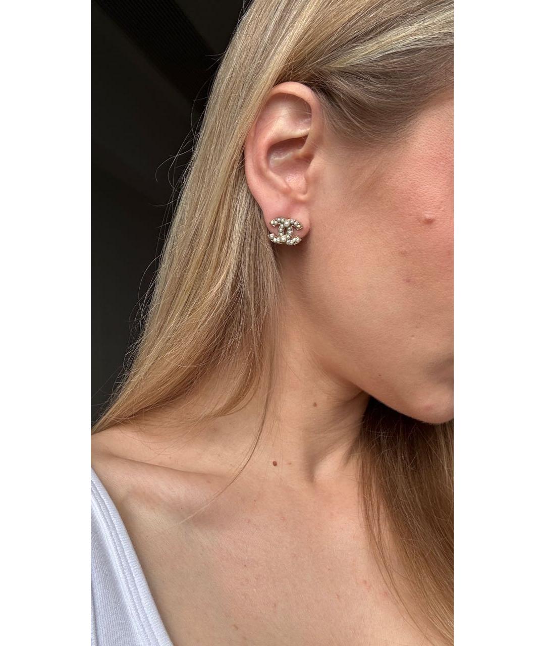 CHANEL Белые серьги, фото 4