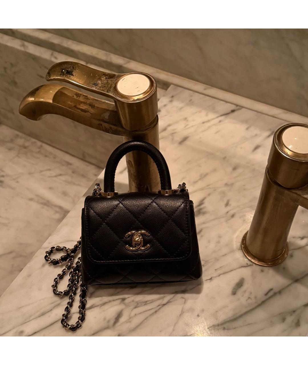 CHANEL Черная кожаная сумка с короткими ручками, фото 6