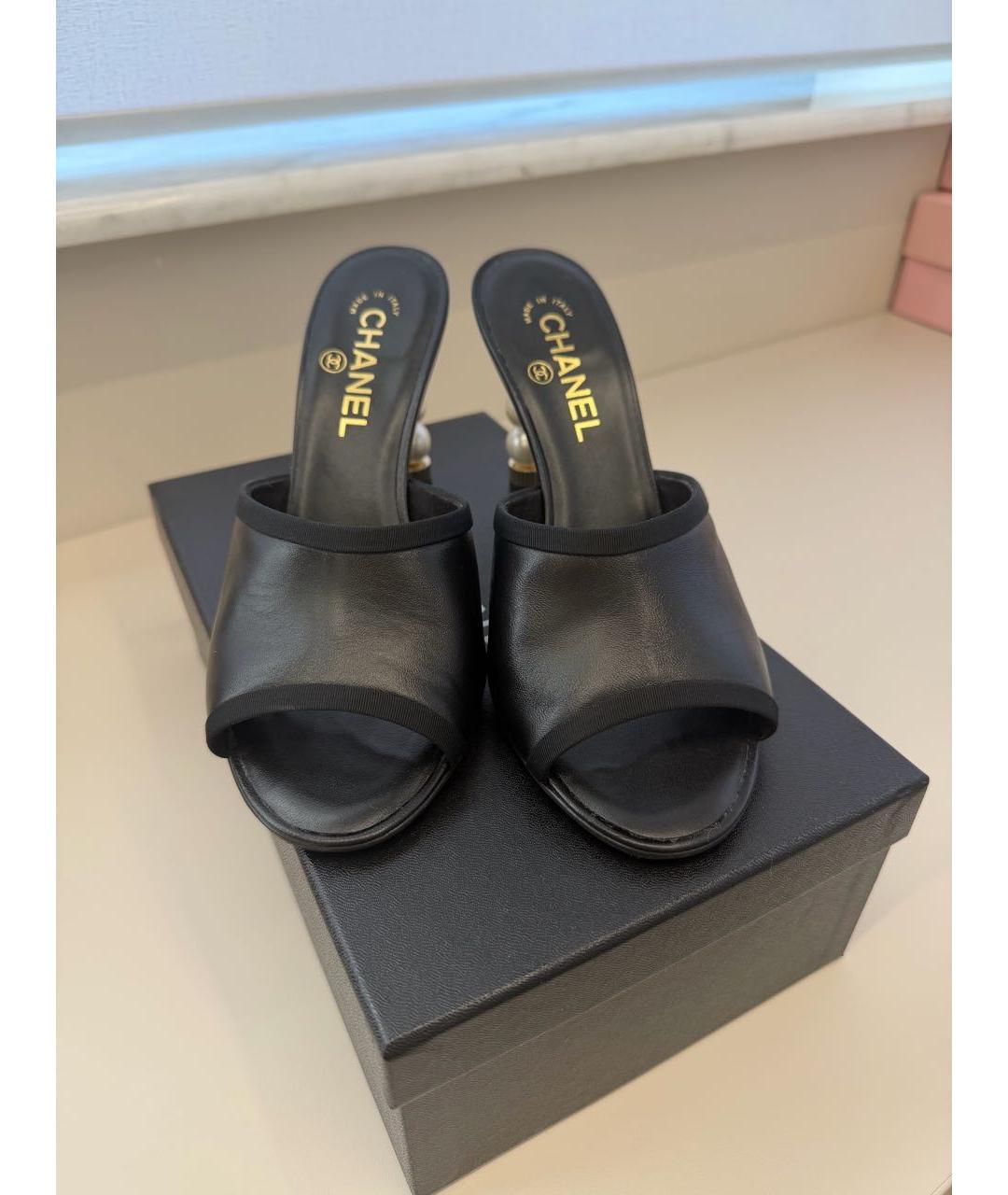 CHANEL Черные кожаные мюли, фото 2