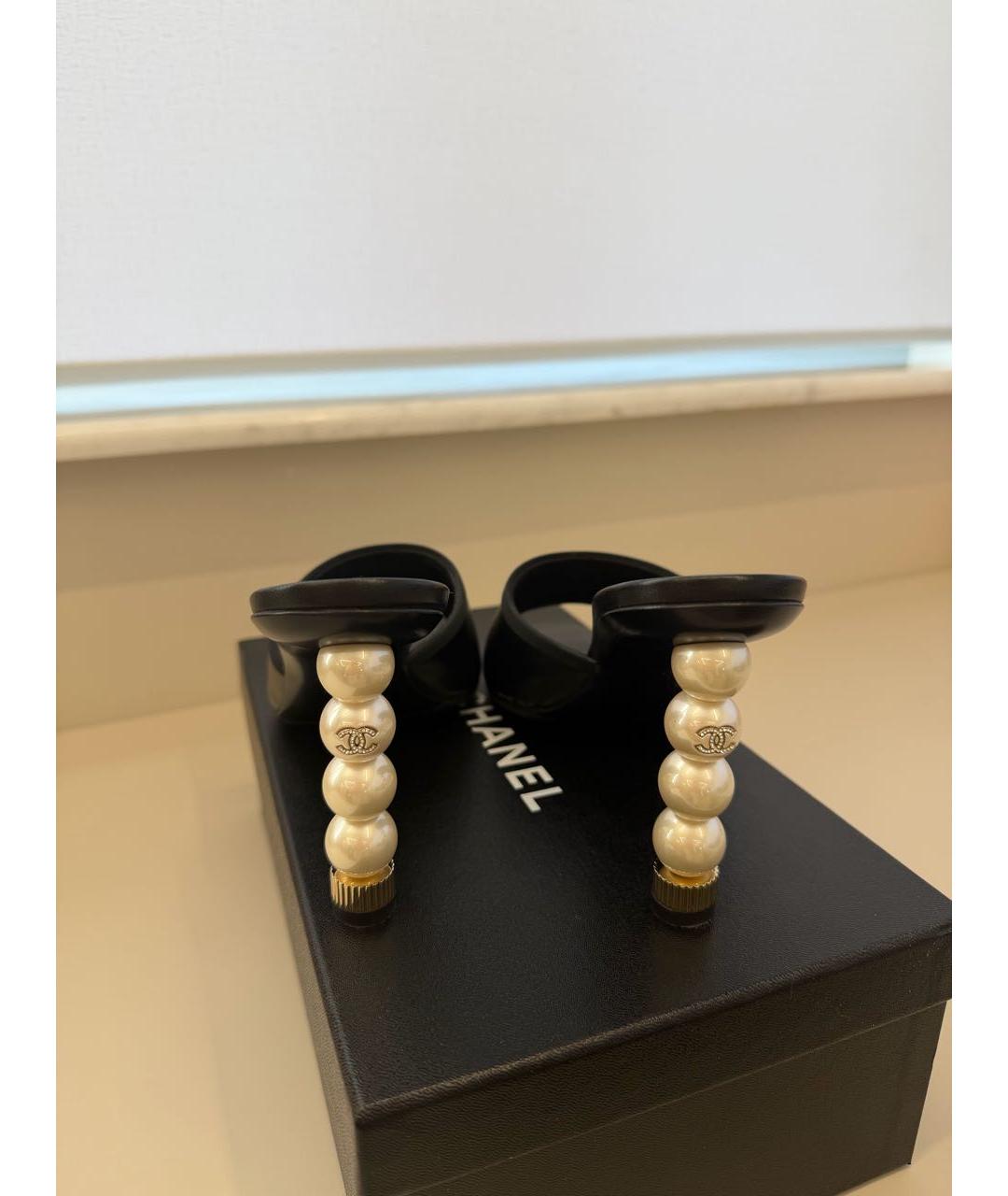 CHANEL Черные кожаные мюли, фото 3