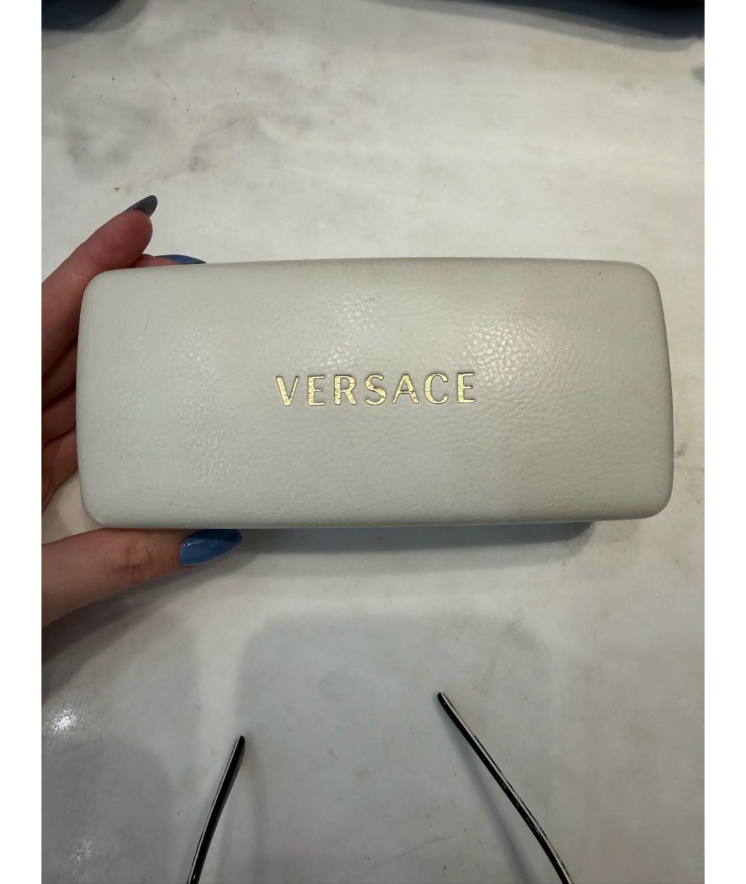 VERSACE Белые пластиковые солнцезащитные очки, фото 4