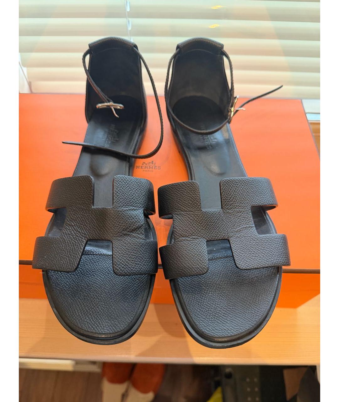 HERMES Черные кожаные сандалии, фото 2
