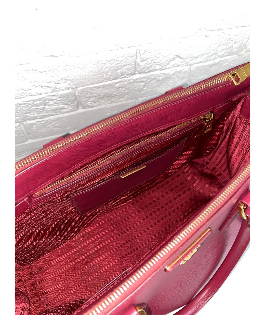 PRADA Бордовая кожаная сумка с короткими ручками, фото 4