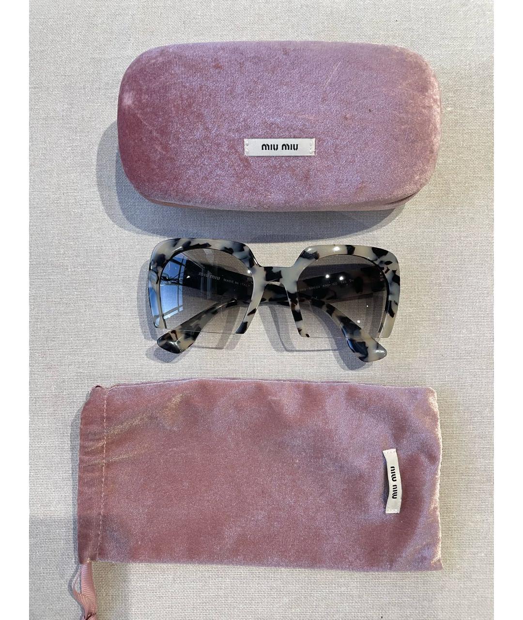 MIU MIU Бежевые пластиковые солнцезащитные очки, фото 4