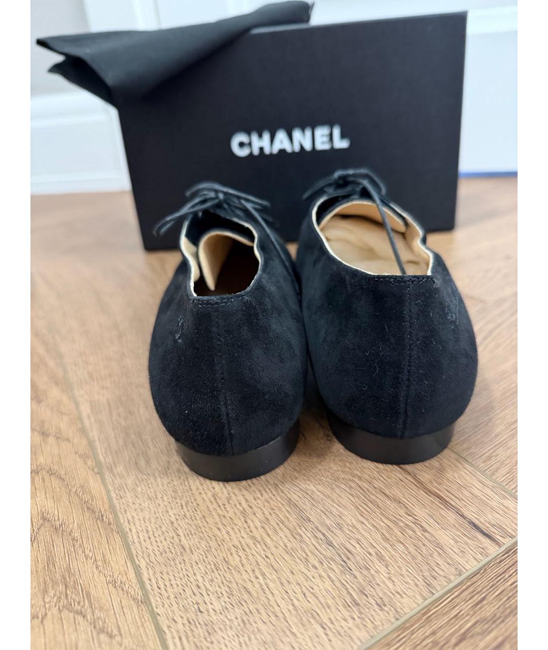CHANEL Черные замшевые брогги и оксфорды, фото 3