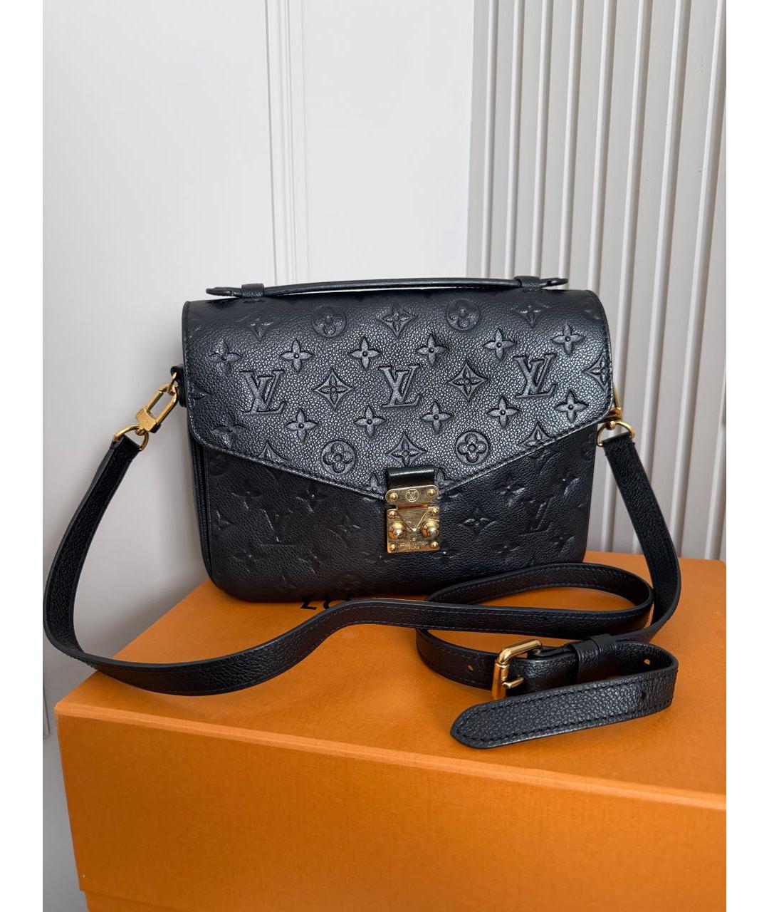 LOUIS VUITTON Черная кожаная сумка через плечо, фото 8