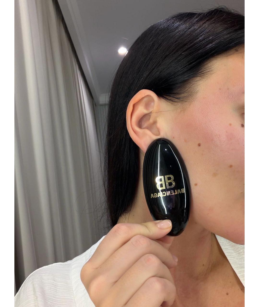 BALENCIAGA Черные пластиковые серьги, фото 3