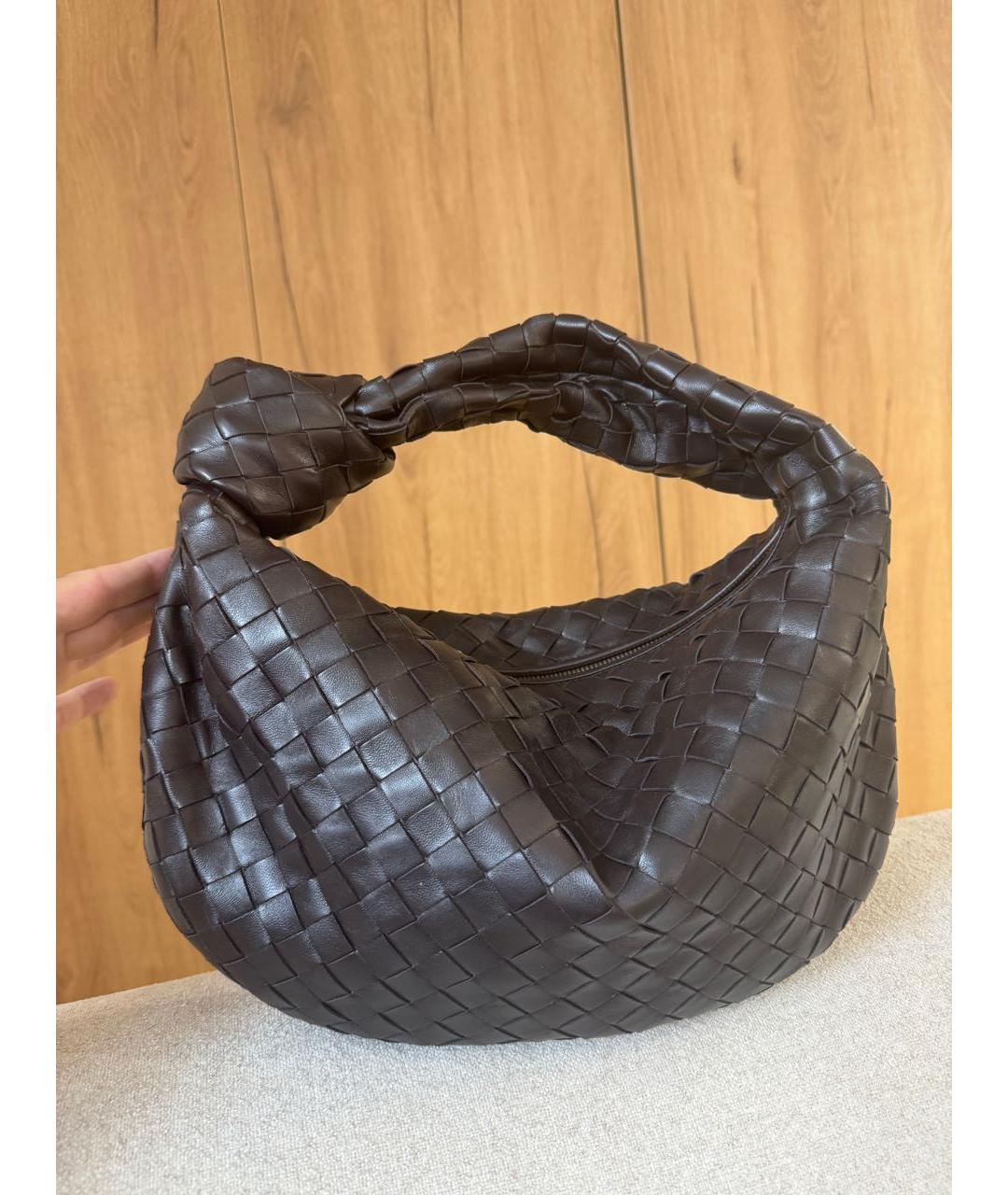 BOTTEGA VENETA Коричневая кожаная сумка с короткими ручками, фото 5