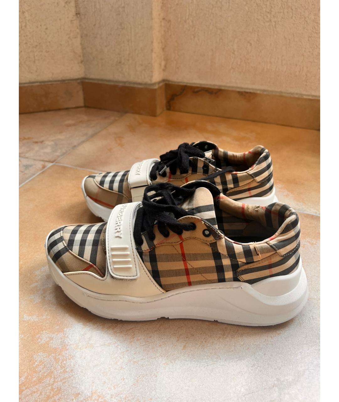 BURBERRY Бежевые текстильные кроссовки, фото 4