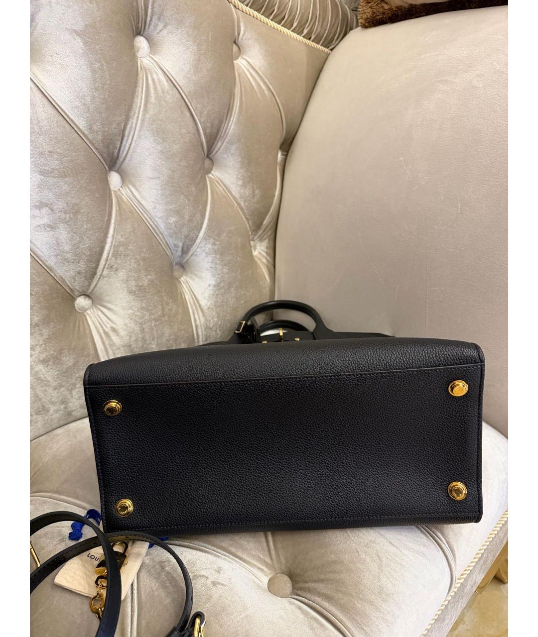 LOUIS VUITTON Черная кожаная сумка с короткими ручками, фото 5