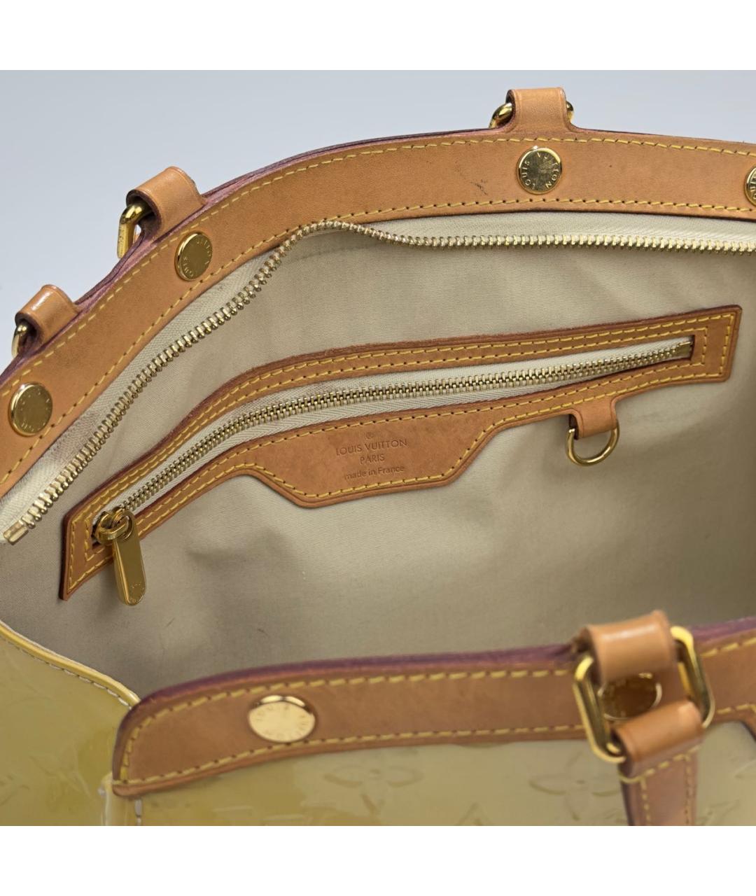 LOUIS VUITTON Желтая сумка с короткими ручками из лакированной кожи, фото 3