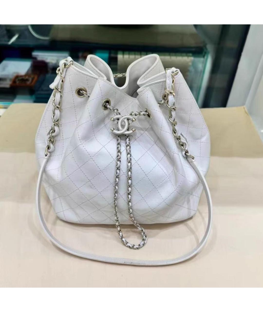 CHANEL Белая кожаная сумка через плечо, фото 2