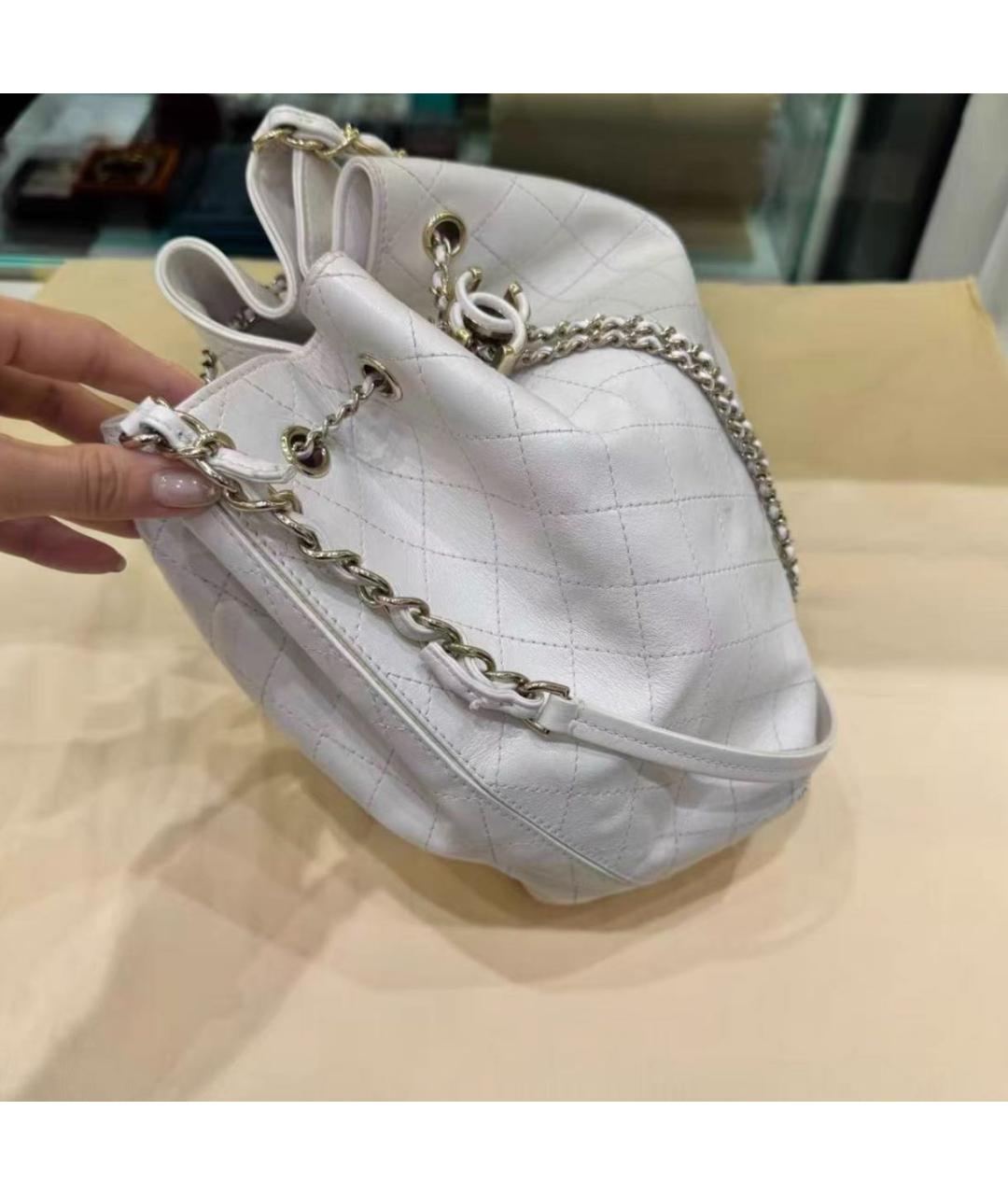CHANEL Белая кожаная сумка через плечо, фото 4