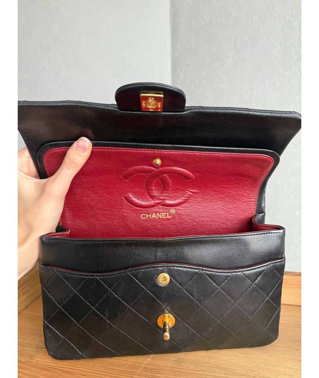 CHANEL Черная кожаная сумка через плечо, фото 7