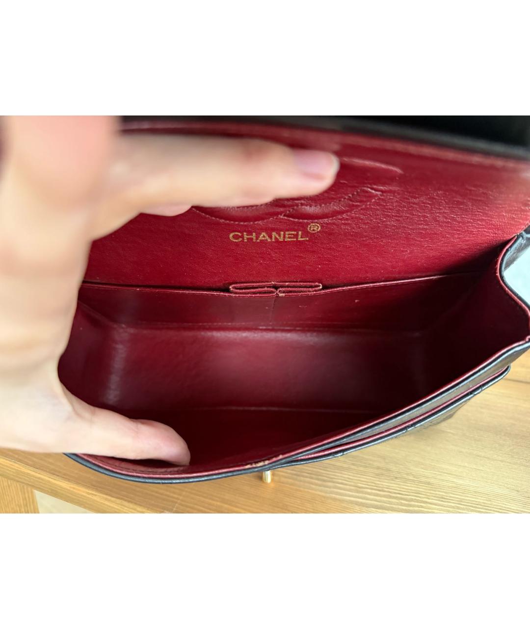 CHANEL Черная кожаная сумка через плечо, фото 4