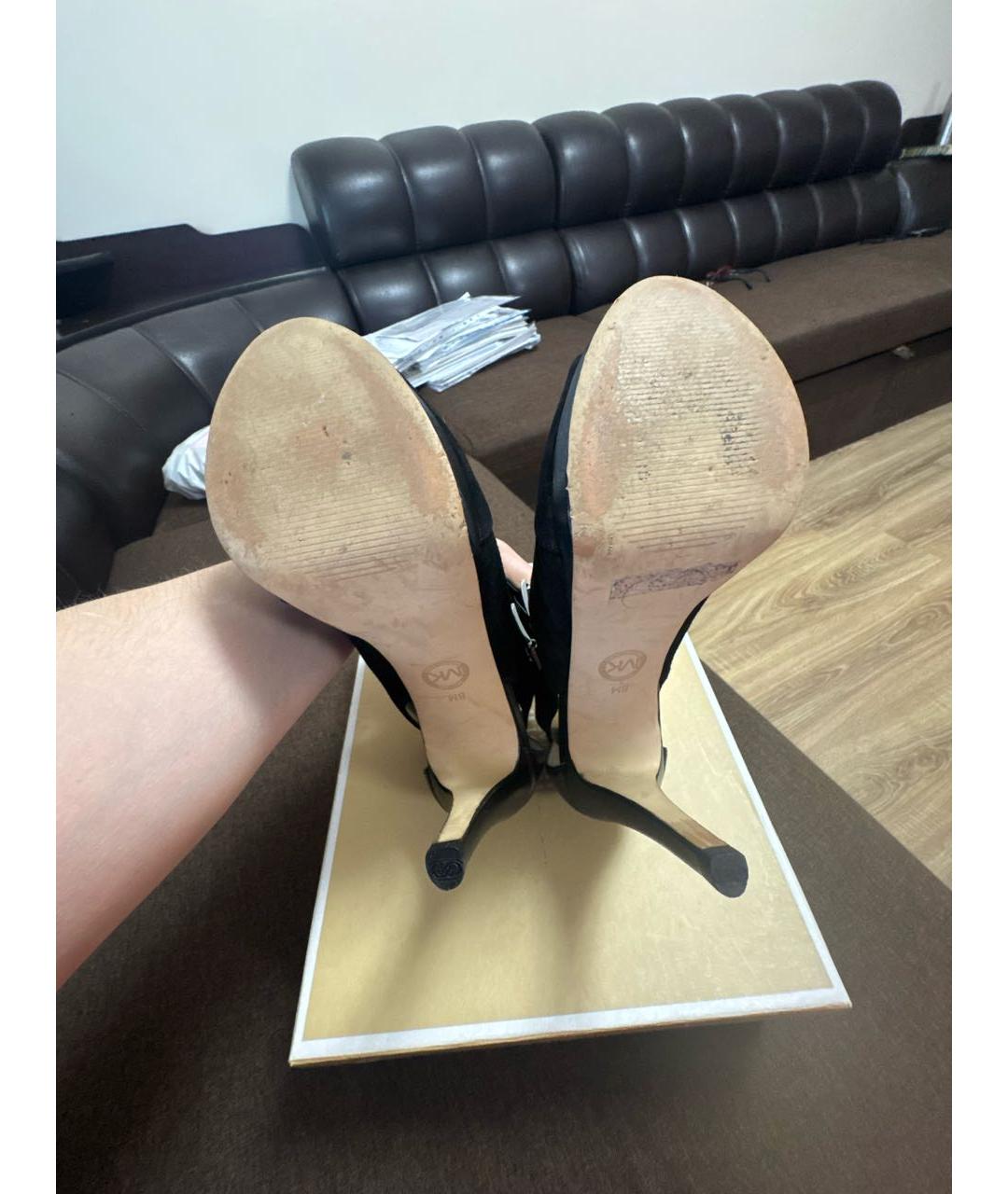 MICHAEL KORS Черные замшевые ботильоны, фото 6